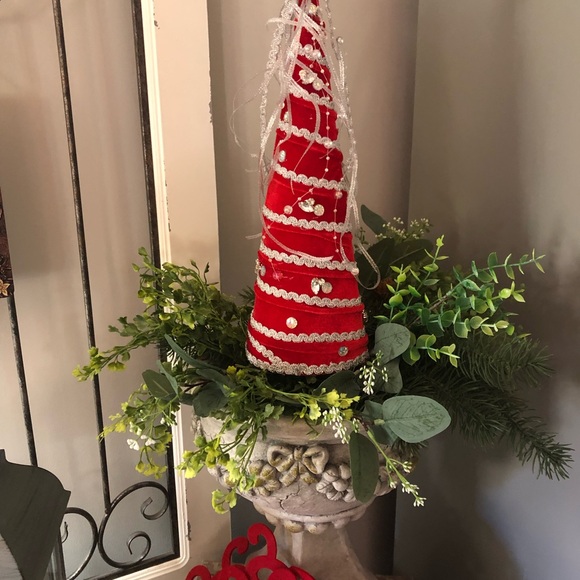 SALE‼️🎄Bejeweled Christmas Tree🎄 - Picture 9 of 12